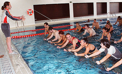 POOLBIKING hydrobike, aquabiking, aquabike, formation